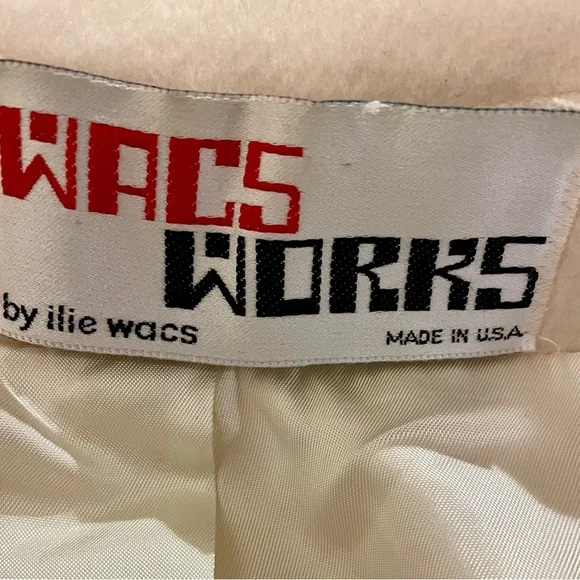 Winter White Walking Coat by ilie wacs. - Picture 10 of 10